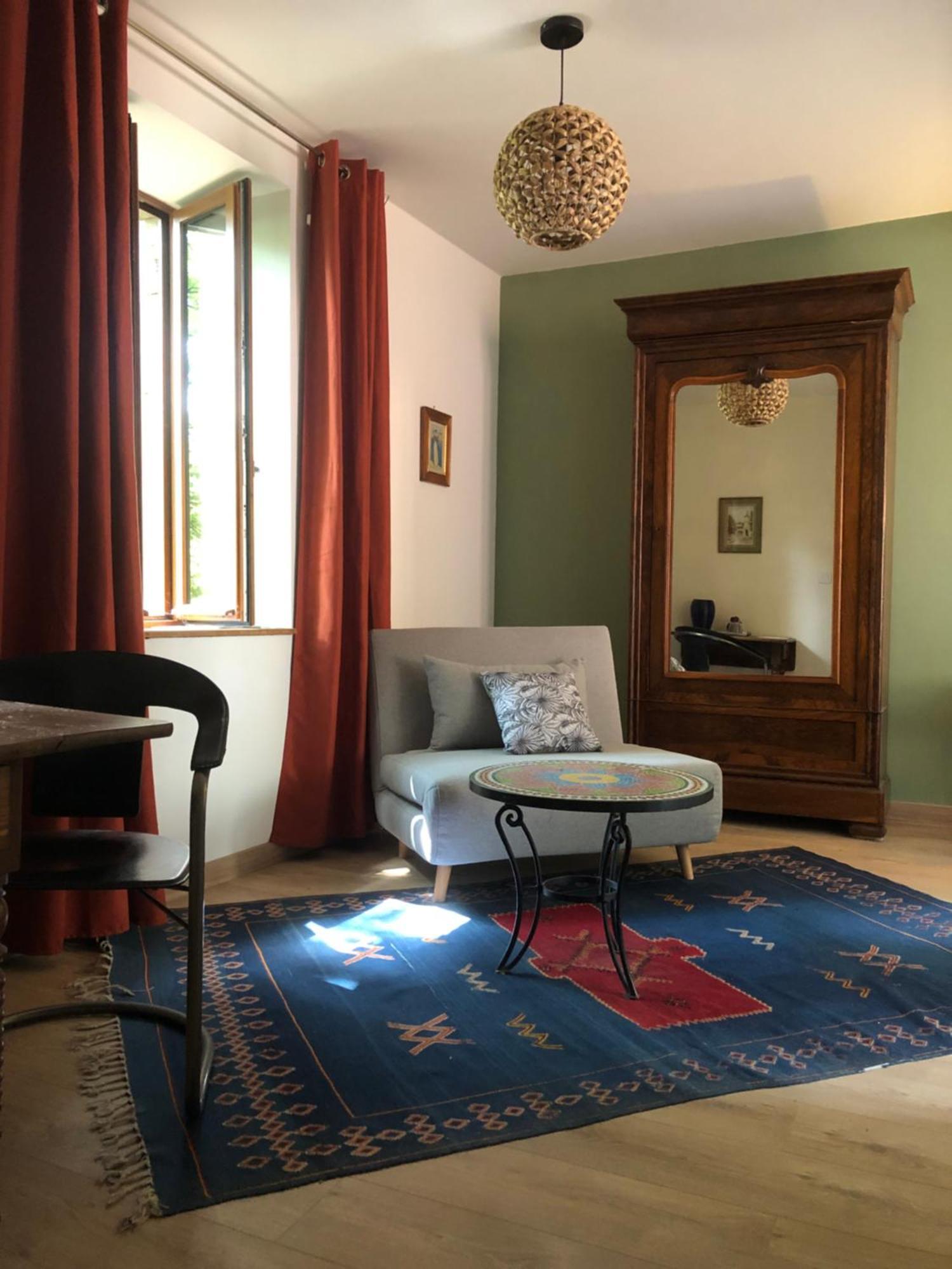 Chambre Sur Une Ile Saint-Bonnet-de-Rochefort Exteriér fotografie