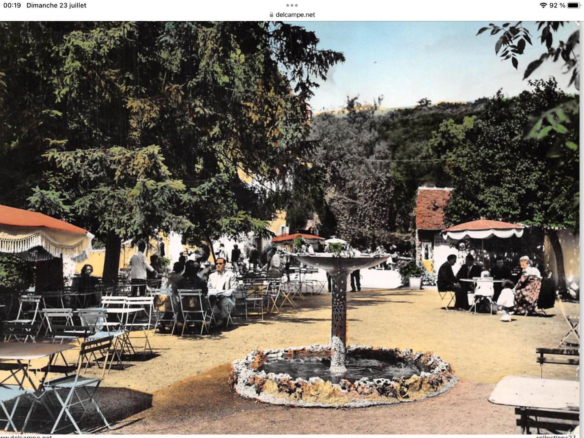 Chambre Sur Une Ile Saint-Bonnet-de-Rochefort Exteriér fotografie